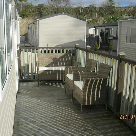 119 Brigham Holiday Park. Apartman *